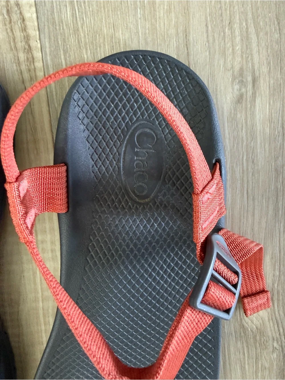 Chaco Men’s Black Sandals with Dark Peach Colored Straps LIKE NEW